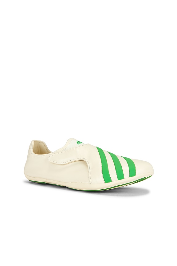 view 2 of 6 ZAPATILLA DEPORTIVA YOGA VARIO in White & Green