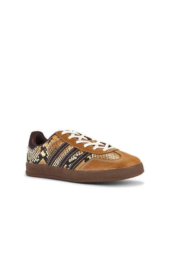view 2 of 6 ZAPATILLA DEPORTIVA GAZELLE SNAKE in Core Black, Wonder White, Dust Rust & Collegiate Burgundy
