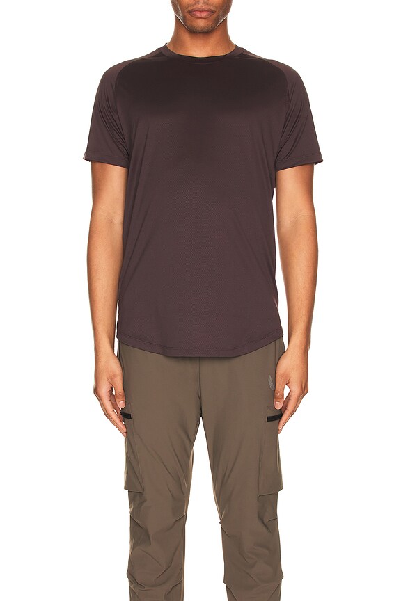 view 4 of 5 Tシャツ in Faded Plum