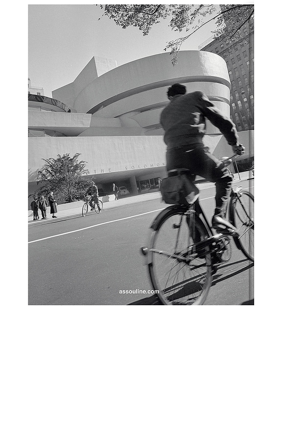 view 2 of 10 Fifth Avenue, 200 Years Of Stories And Legends in 