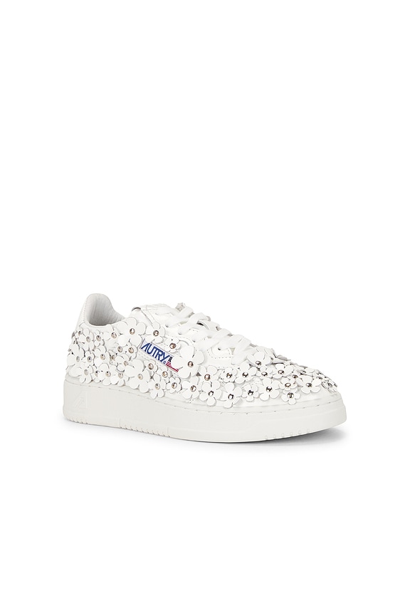 view 2 of 6 MEDALIST スニーカー in White