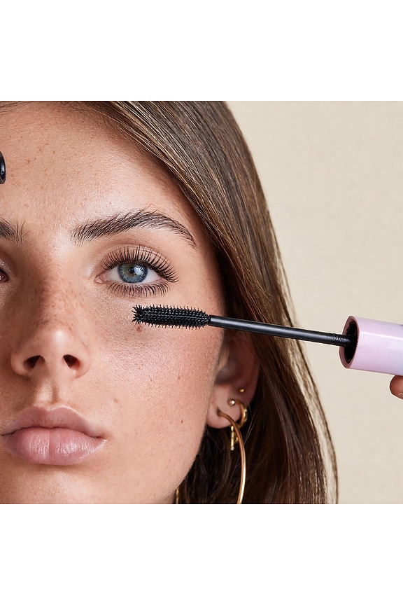view 2 of 3 Drama Mascara in 