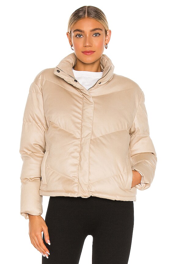 view 2 of 5 PLUMÍFERO ANSWER MY LAYER in Bone