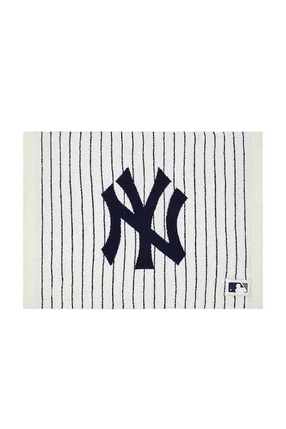view 2 of 4 MANTA COZYCHIC NEW YORK YANKEES in Yankees Multi
