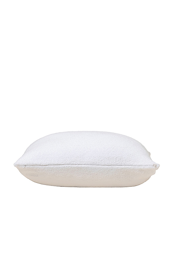 view 2 of 3 FARSA DE ALMOHADA BAREFOOT DREAMS COZYCHIC SOLID PILLOW SHAM in White