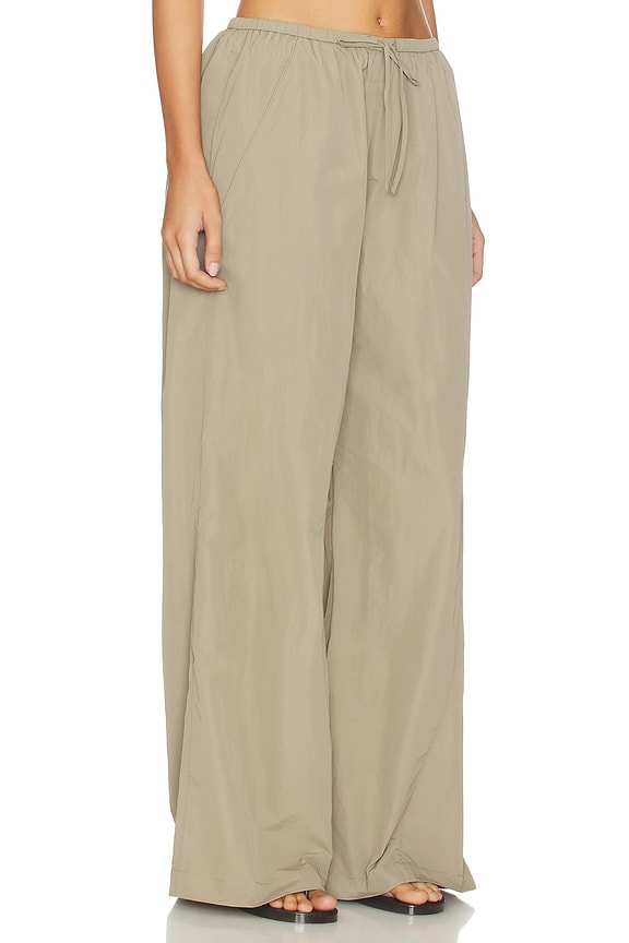 view 2 of 6 PANTALÓN BASTIEN in Taupe