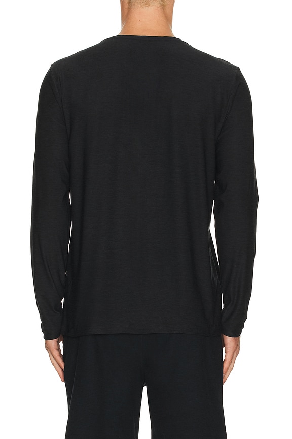 view 2 of 4 T-SHIRTS MANCHES LONGUES FEATHERWEIGHT in Darkest Night