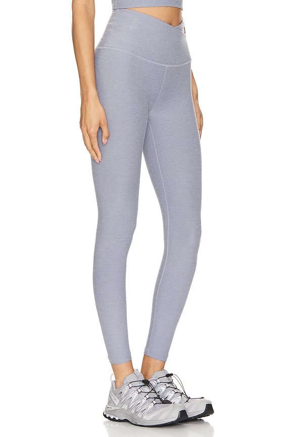 view 2 of 4 SPACEDYE AT YOUR LEISURE 미디 레깅스 in Cloud Grey Heather