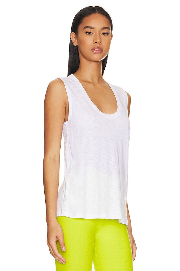 view 2 of 4 МАЙКА SIGNATURE in White