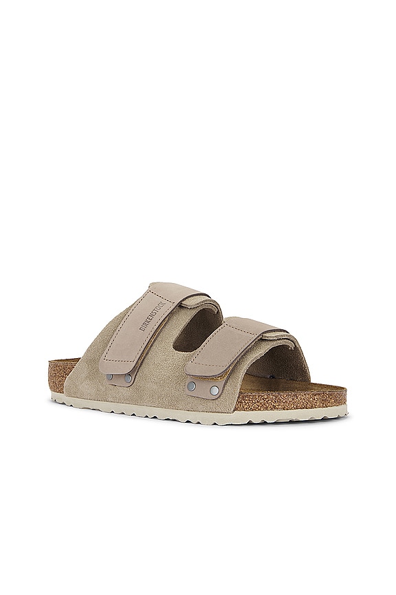 view 2 of 5 UJI 슈즈 in Taupe