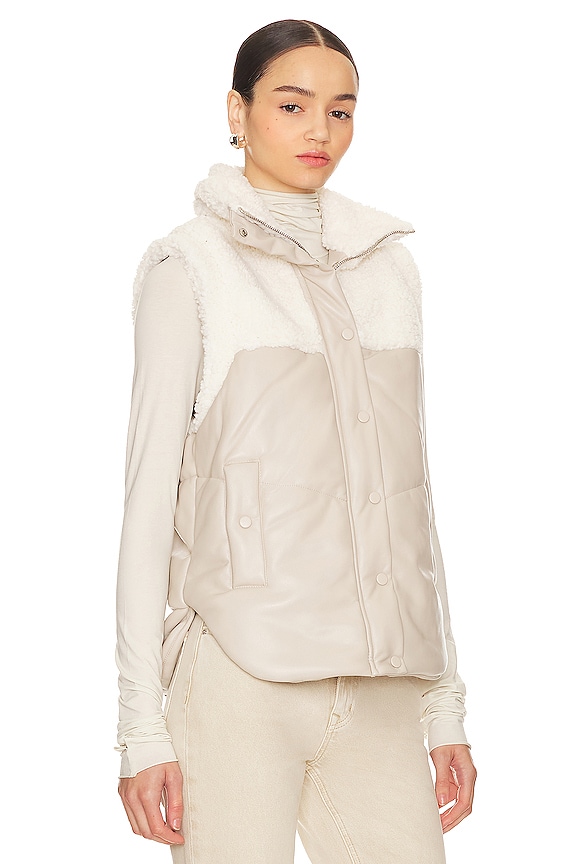 view 2 of 4 ベスト in Morning Dew