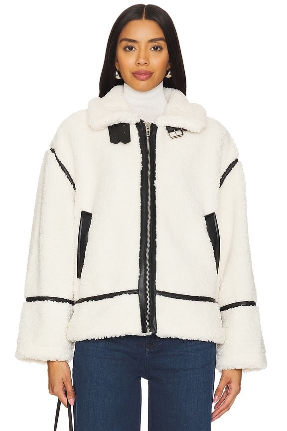 view 2 of 6 CHECKING IN 자켓 in Checking In