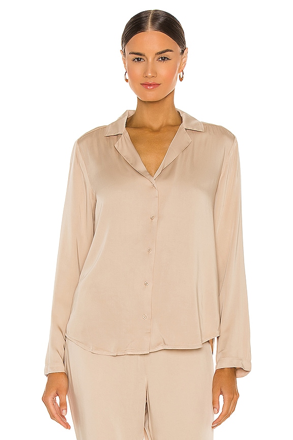 Bella Dahl Long Sleeve Button Down In Soft Nude Revolve 