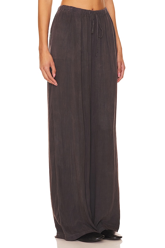 view 2 of 4 БРЮКИ СО СКЛАДКАМИ И ШИРОКИМИ ШТАНИНАМИ in Slate Charcoal