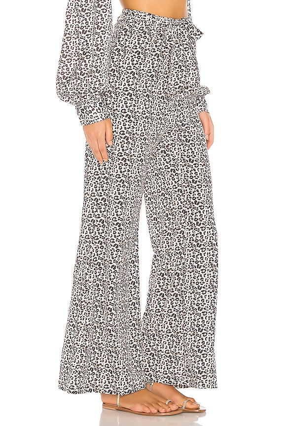 view 2 of 4 OLAS パンツ in Jungle Print