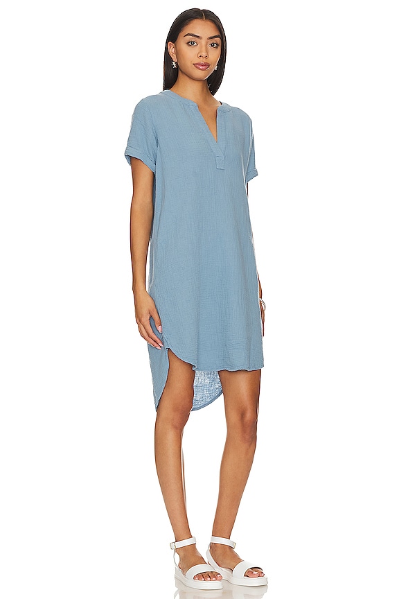 view 2 of 3 ROBE in River