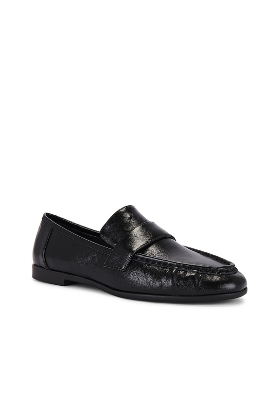 Arrow Loafer