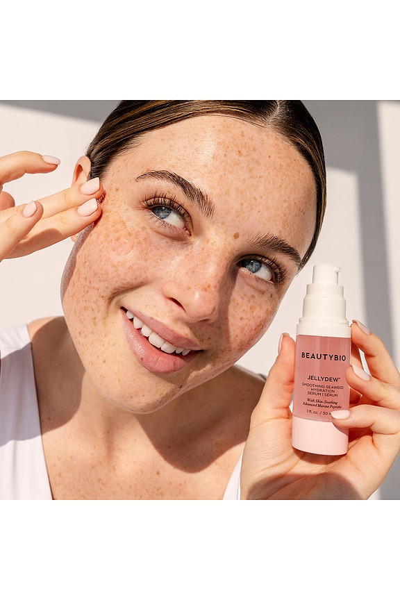 view 2 of 7 SÉRUM HYDRATANT JELLY DEW in 