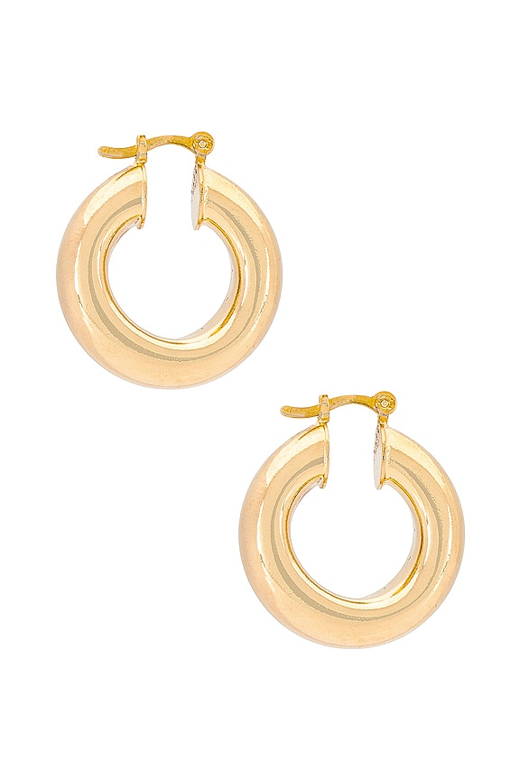 view 2 of 2 ТРУБЧАТЫЕ КОЛЬЦЕОБРАЗНЫЕ СЕРЬГИ AUBREE in Gold