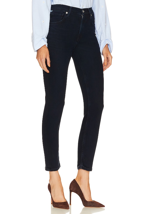 view 2 of 4 DROIT CROPPED ISOLA in Chamber