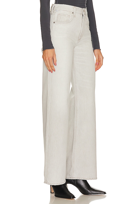 view 2 of 4 HOLGADO(A) PALOMA in Comet