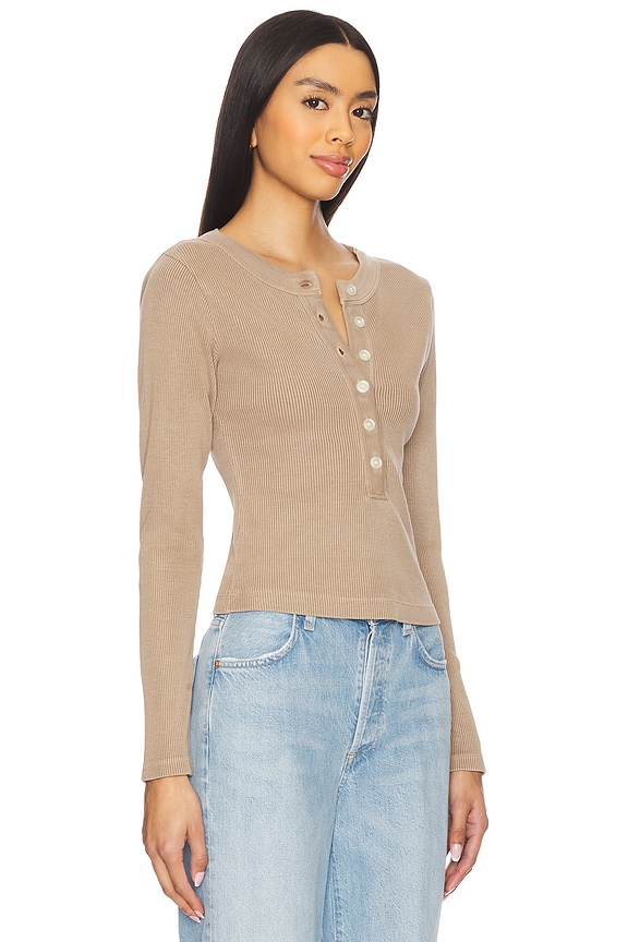 view 2 of 4 Varra Henley in Sandatlas