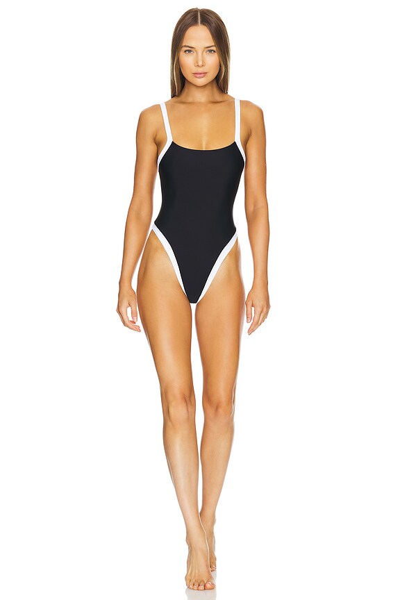 Zelia One Piece