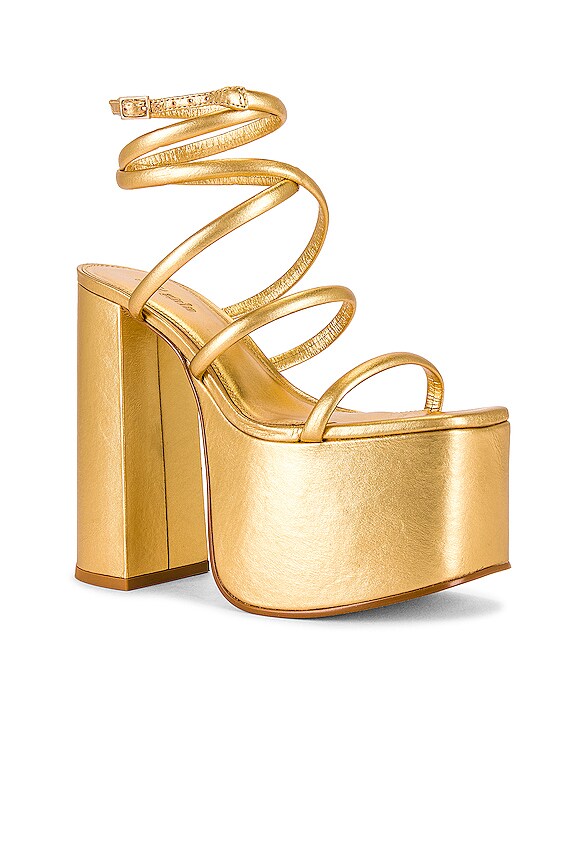 view 2 of 5 SANDALIA DE PLATAFORMA HYTE in Gold