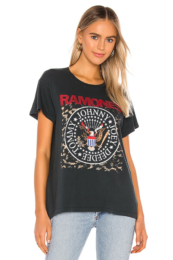 view 2 of 5 T-SHIRT GRAPHIQUE RAMONES in Vintage Black