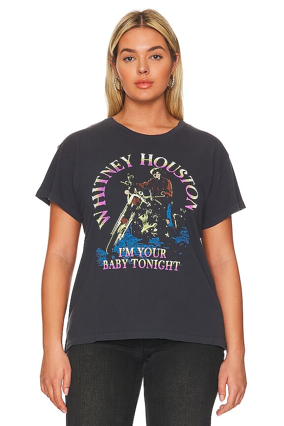 view 2 of 8 CAMISETA GRÁFICA WHITNEY HOUSTON I?M YOUR BABY in Vintage Black