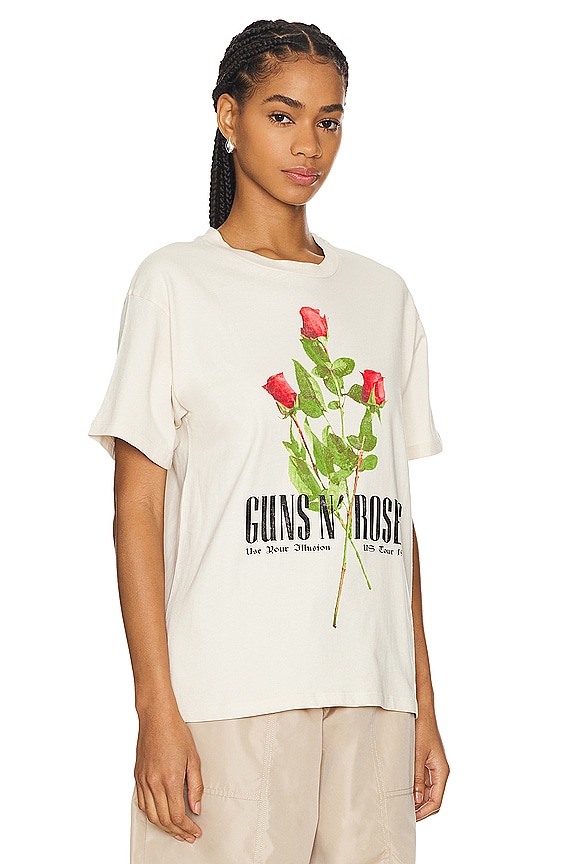 view 2 of 4 T-SHIRT GUNS N ROSES USE YOUR ILLUSION ROSES in Dirty White