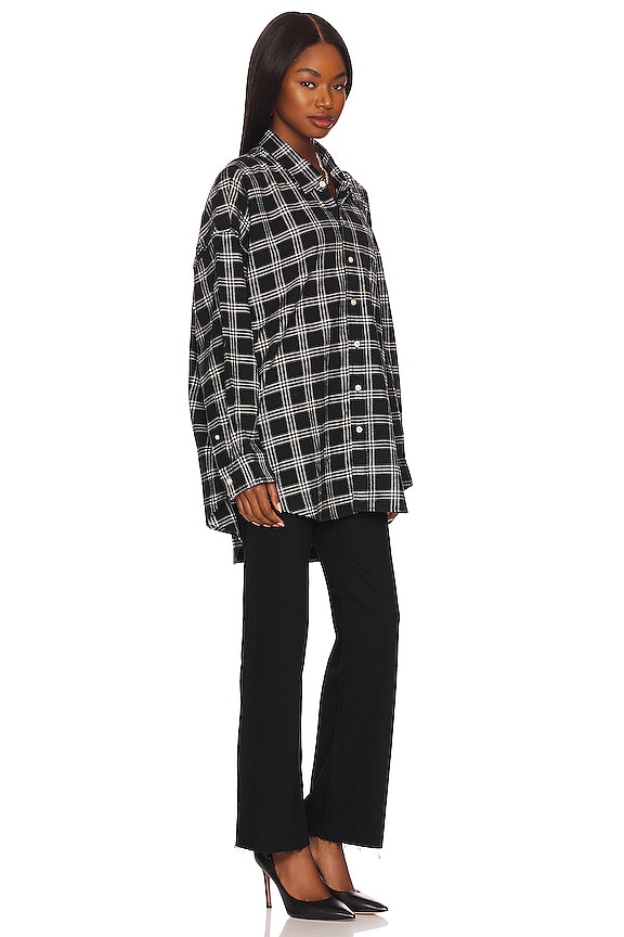 view 2 of 4 BUTTON 탑 in Black Plaid