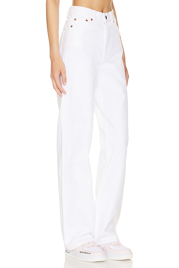 view 2 of 4 Echo in White