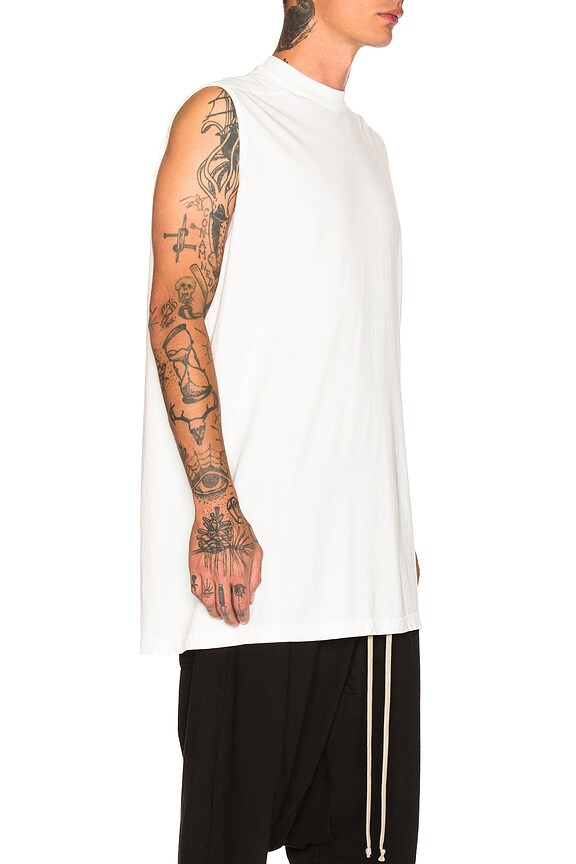 view 2 of 4 JUMBO Tシャツ in Milk