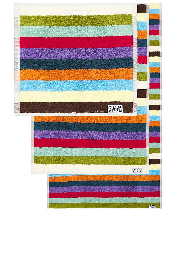 view 2 of 7 Set Of 3 Hummingbird Towels in Multi