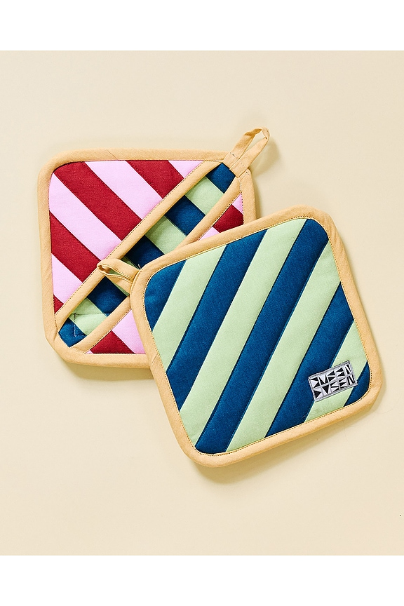 view 2 of 2 AGARRADERA POTHOLDER in Brioche