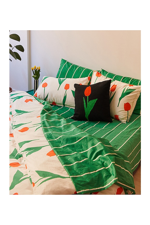 Dusen Dusen Tulip Embroidered Pillow Cover - Thumbnail 2
