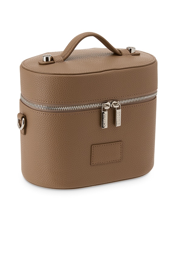 view 2 of 7 OVAL TOILETRY CASE メイクアップバッグ in Cappuccino