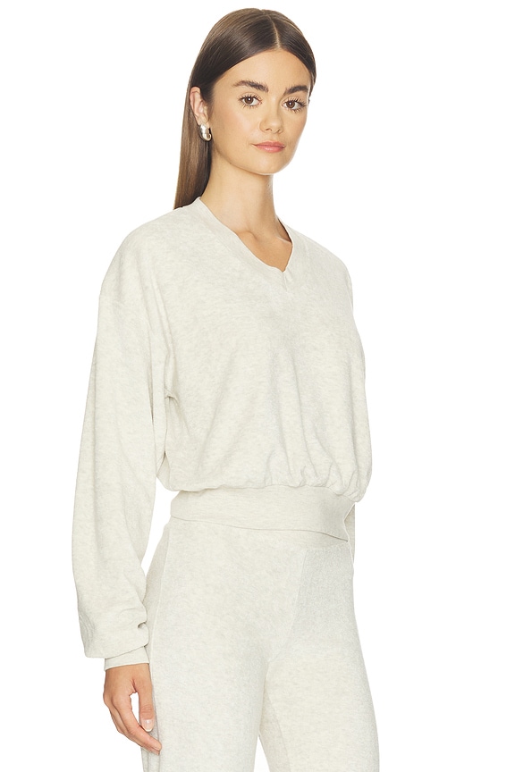 view 2 of 4 SWEAT CROPPED ENCOLURE V in Light Heather Grey