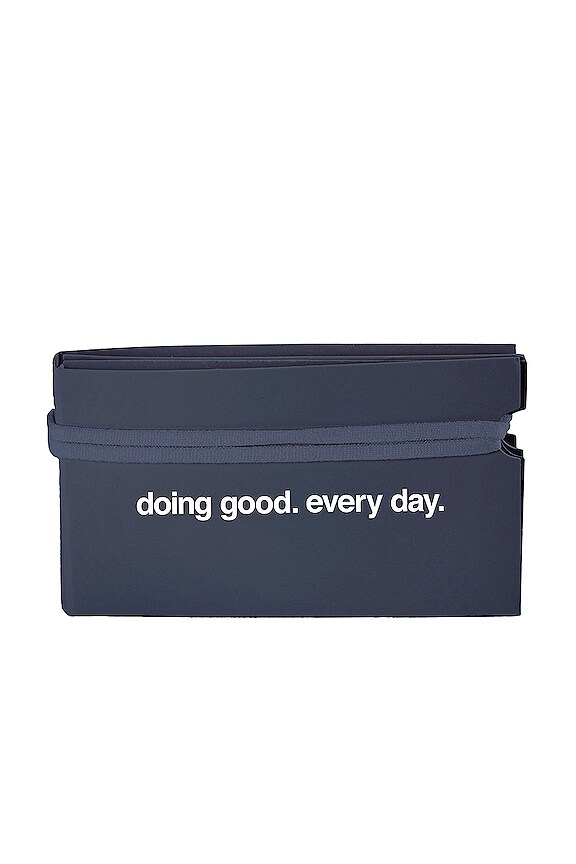 view 2 of 5 MASQUE VISAGE PARIS in Navy