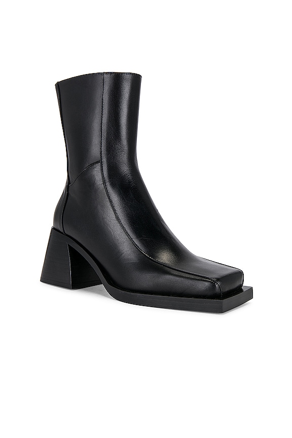 view 2 of 5 BOTÍN CAPVESPRE in Noir