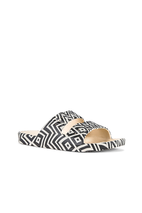 view 2 of 5 ШЛЕПАНЦЫ ZOE in Stone