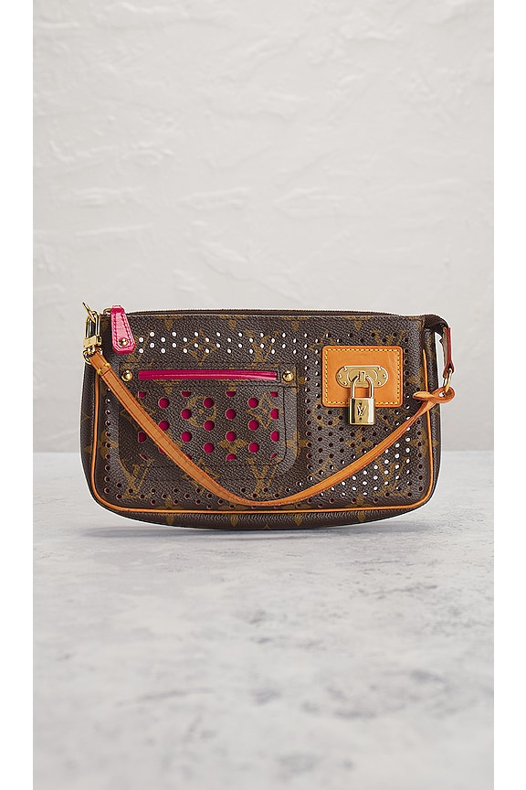 view 2 of 9 LOUIS VUITTON ショルダーバッグ in Brown