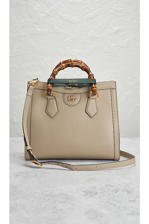 view 2 of 9 GUCCI 핸드백 in Taupe