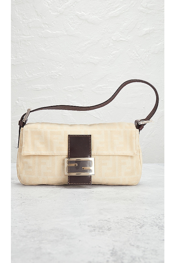 view 2 of 9 SAC PORTÉ ÉPAULE FENDI in Cream