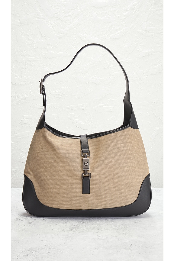 view 2 of 8 GUCCI バッグ in Beige