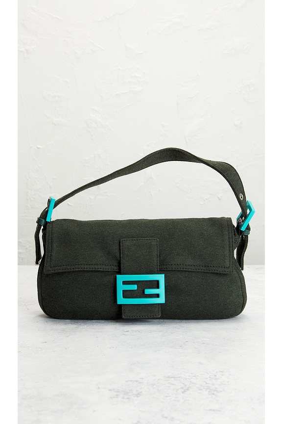 view 2 of 7 FENDI 숄더백 in Black