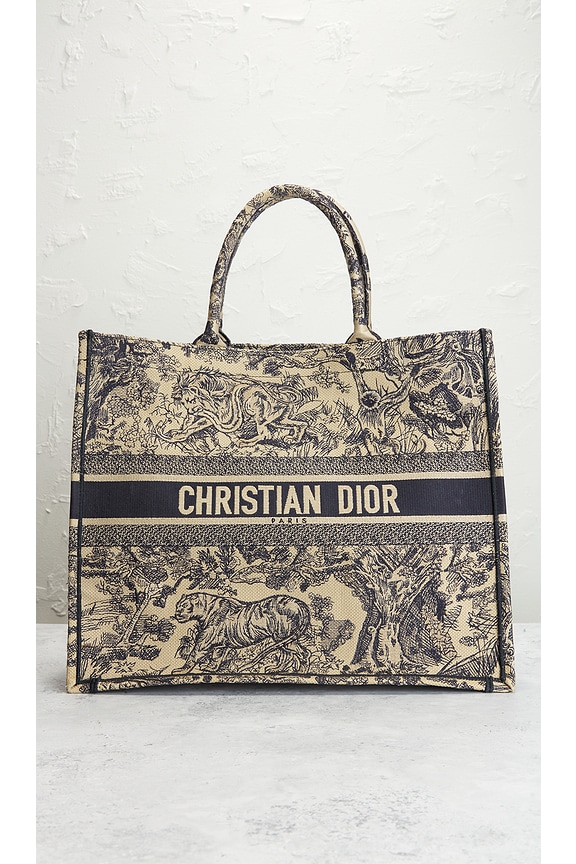 view 2 of 9 СУМКА ТОУТ DIOR in Beige