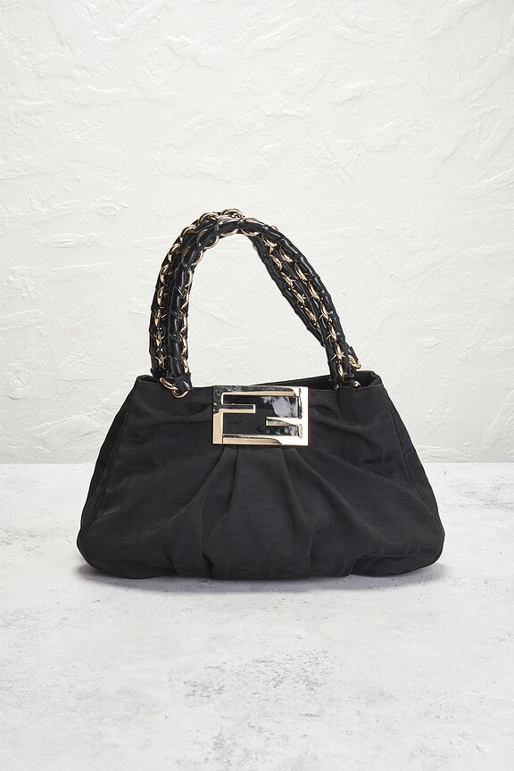 view 2 of 8 FENDI 숄더백 in Black