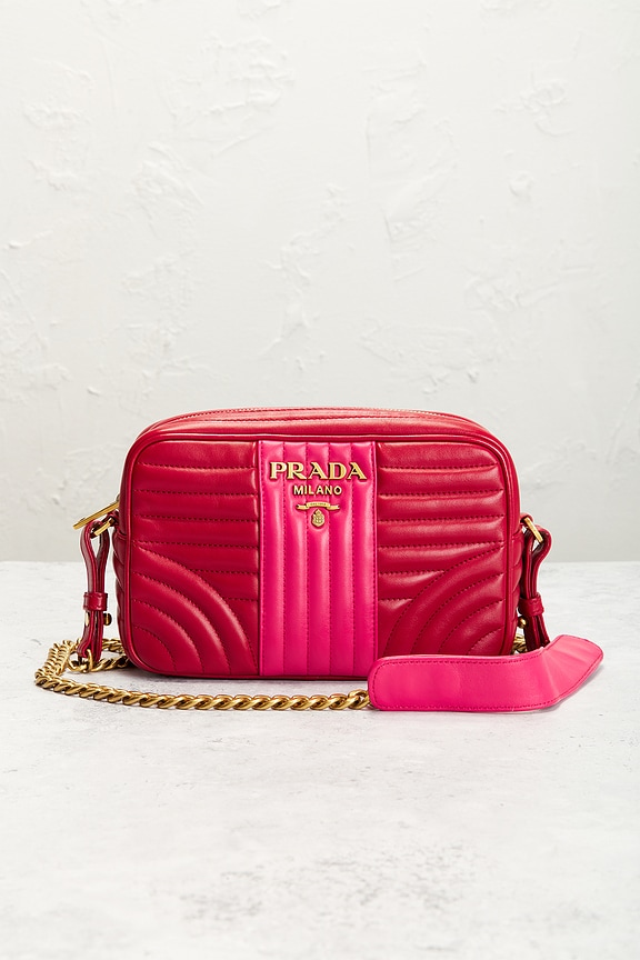 view 2 of 10 СУМКА НА ПЛЕЧО PRADA in Red